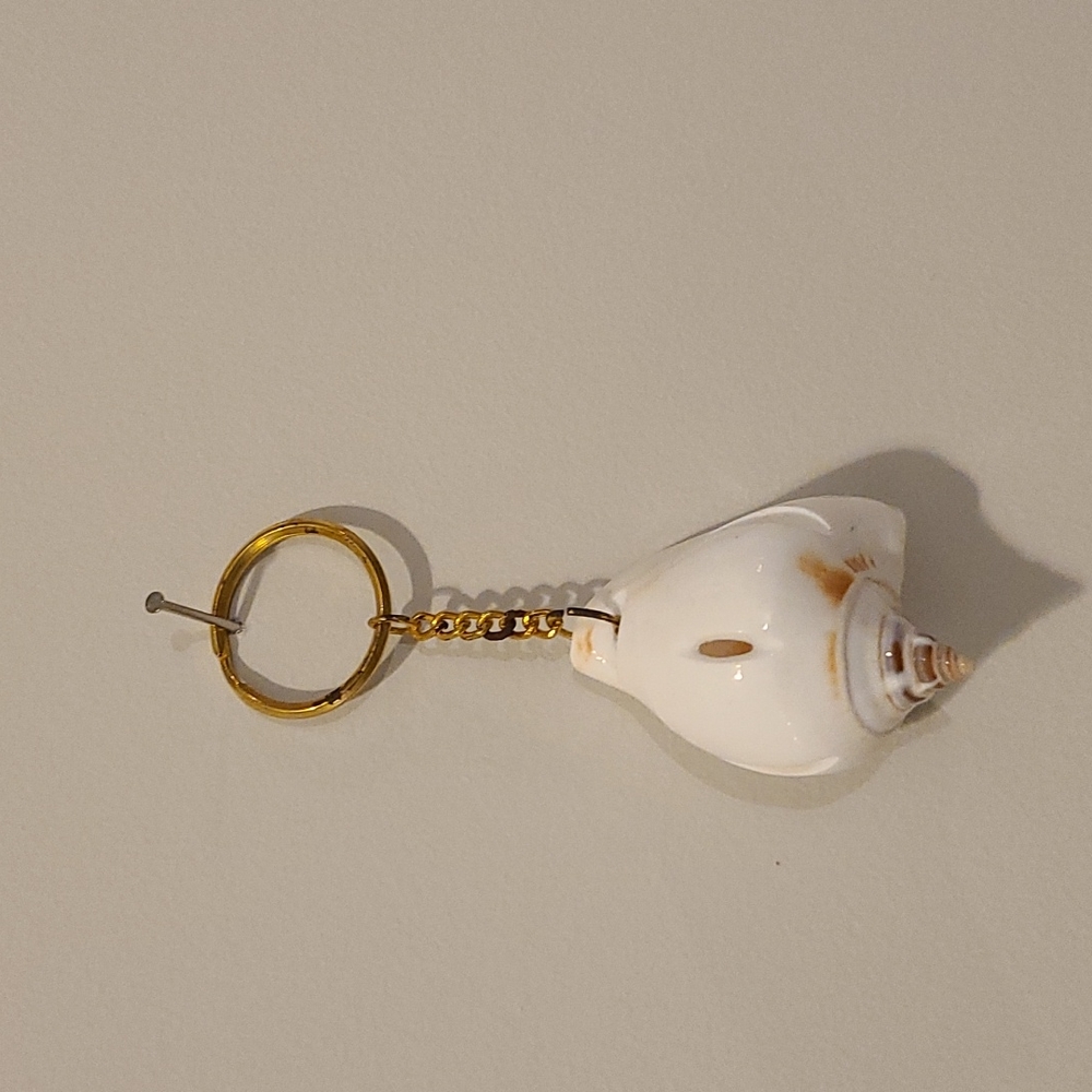 Real Sea Shell Key Chain NWOT